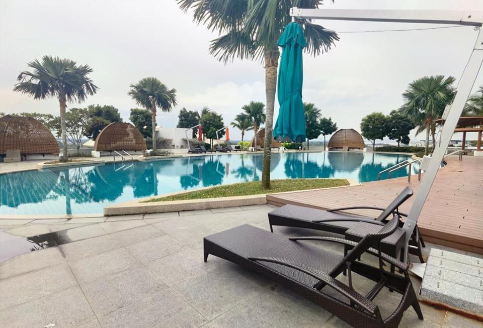 1519 Almas Suites Seaview Sunrise Netflix By Stay Nusajaya  Extérieur photo