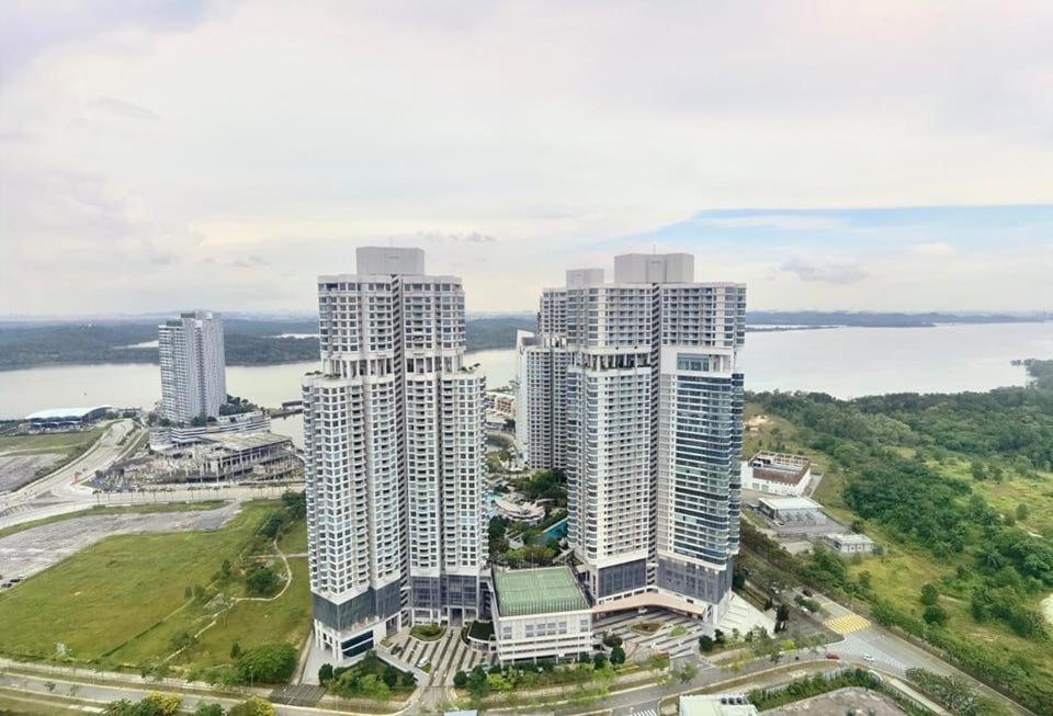 1519 Almas Suites Seaview Sunrise Netflix By Stay Nusajaya  Extérieur photo
