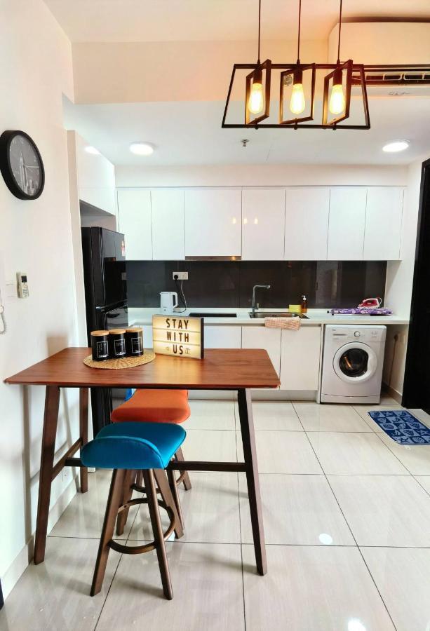 1519 Almas Suites Seaview Sunrise Netflix By Stay Nusajaya  Extérieur photo