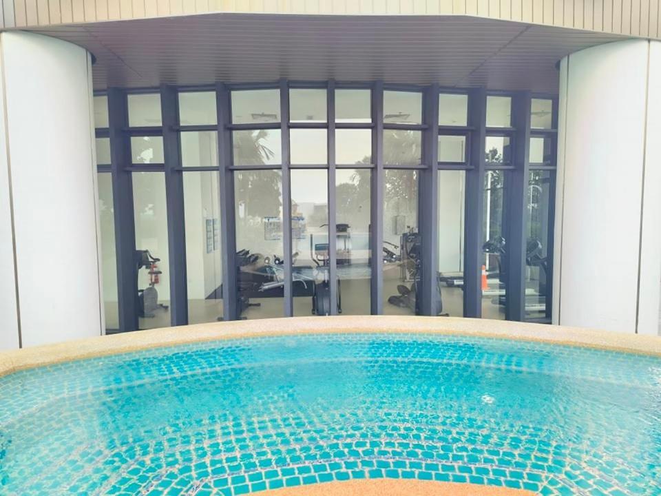 1519 Almas Suites Seaview Sunrise Netflix By Stay Nusajaya  Extérieur photo