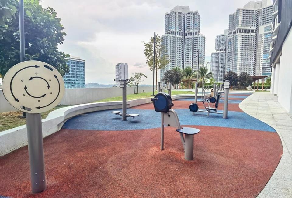 1519 Almas Suites Seaview Sunrise Netflix By Stay Nusajaya  Extérieur photo